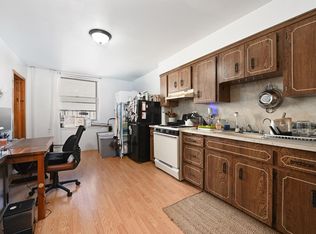 902 Park Ave APT 3, Hoboken, NJ 07030