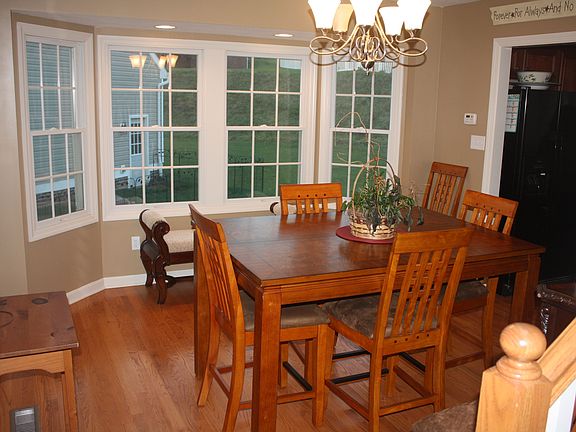 3rd image of 1004 Suzanne Ct