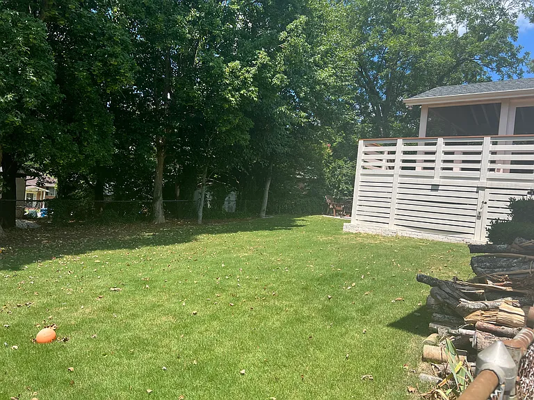 532 Edgeknoll Dr — Photo 6