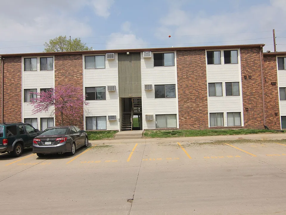 802 Benton Dr #34