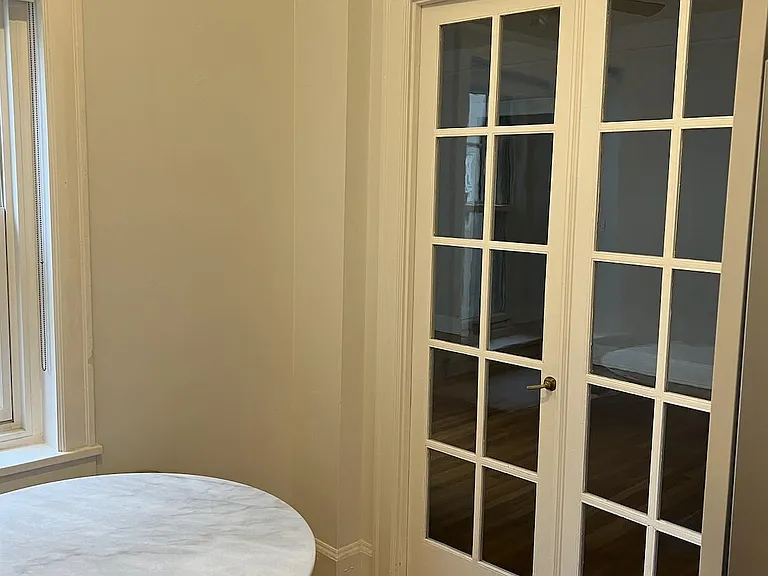 2015 NW Flanders St #304 — Photo 6