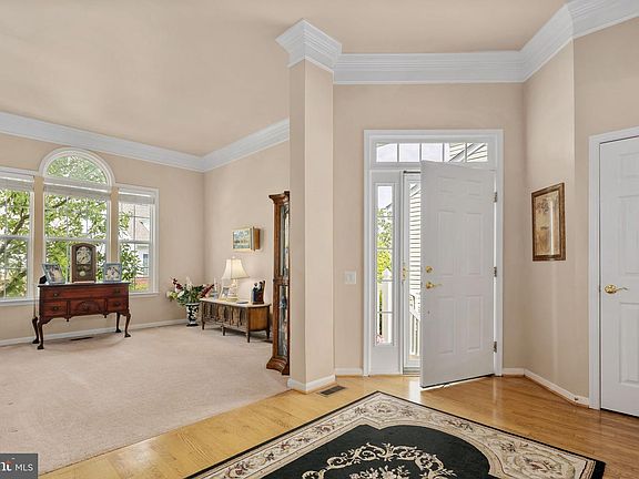 4th image of 9655 Craighill Dr