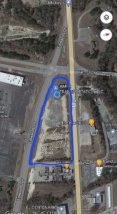 1st image of Edwards Dr