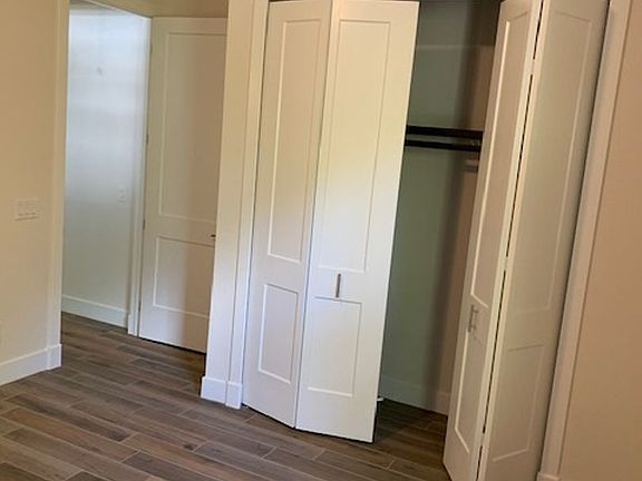 4th image of 115 Gilchrist St #2