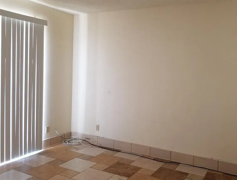 204 Cottonwood Ln #4 — Photo 4