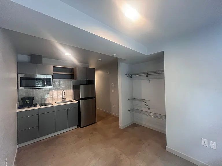 Minnie Flats | 101 Denny Way, Seattle, WA 98109 — Photo 29