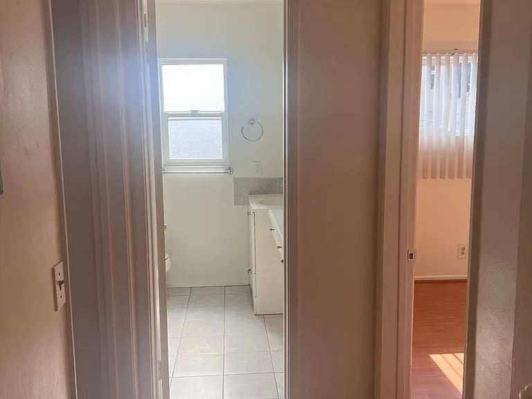 5350 Russell Avenue — Photo 18