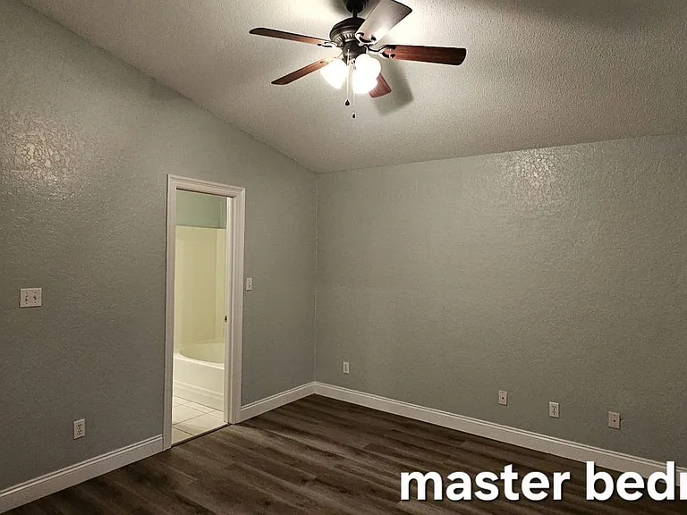 7831 Stallworth Ln — Photo 13