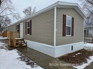 607 Carriage Lane Est #607, Streator, IL 61364