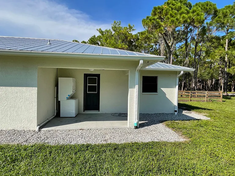 Snyder Dr — Photo 18