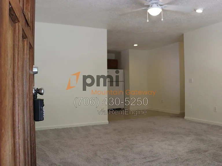 48 Primrose Dr — Photo 2