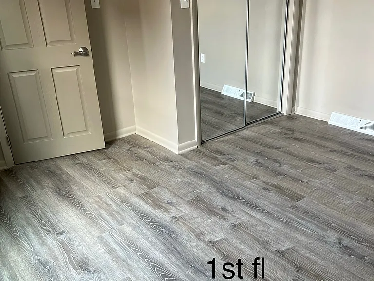117 W New Castle St — Photo 7