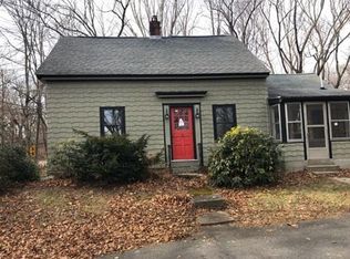 32 Milford St, Medway, MA 02053