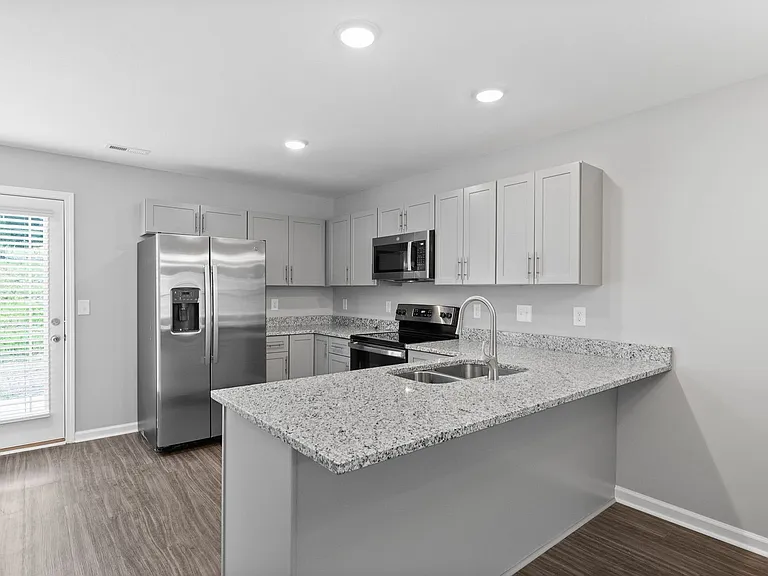 123 Davis Ridge Ln — Photo 8
