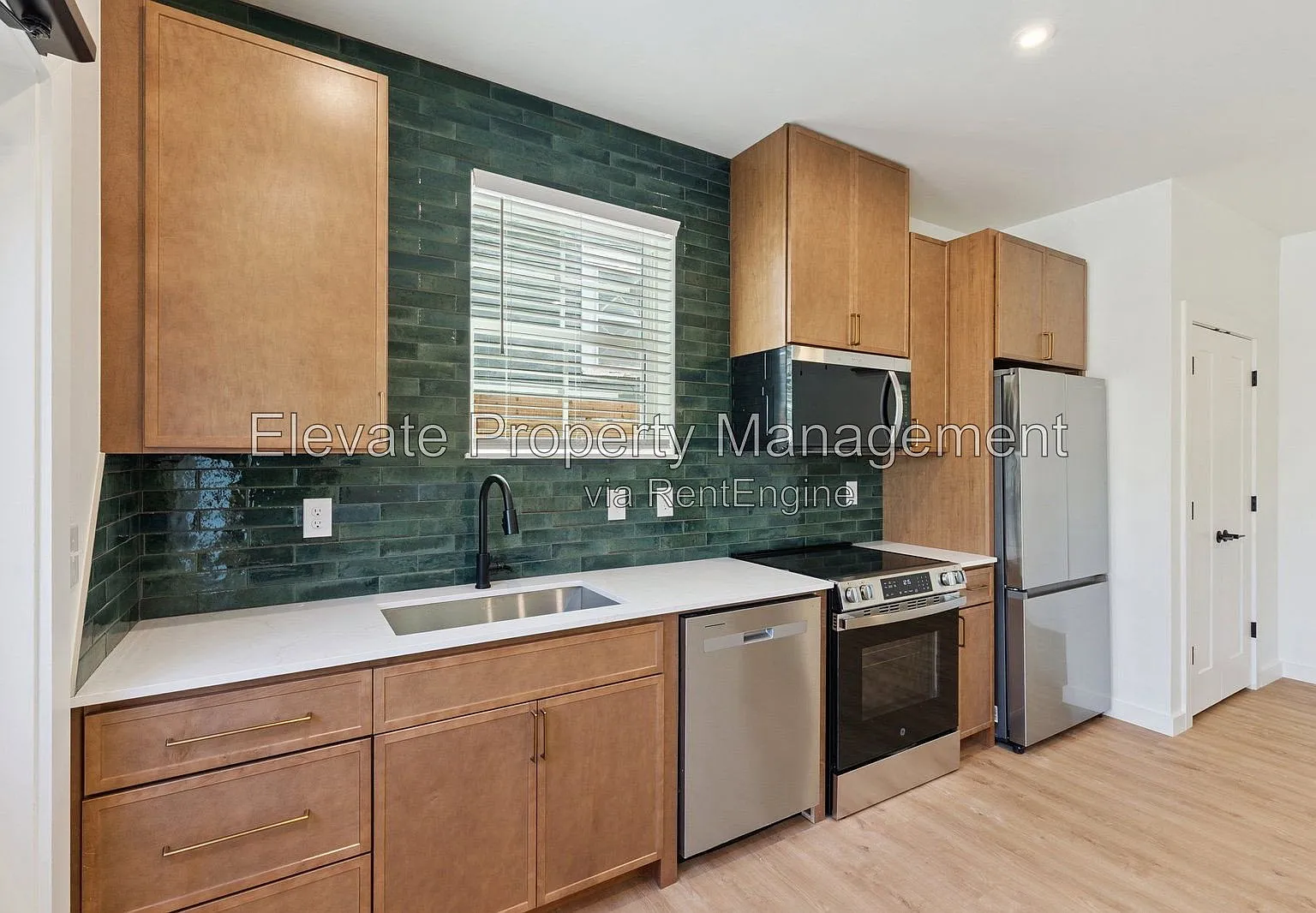 Studio, 1.0 bath, 424 sqft, $1,195 — Photo 3