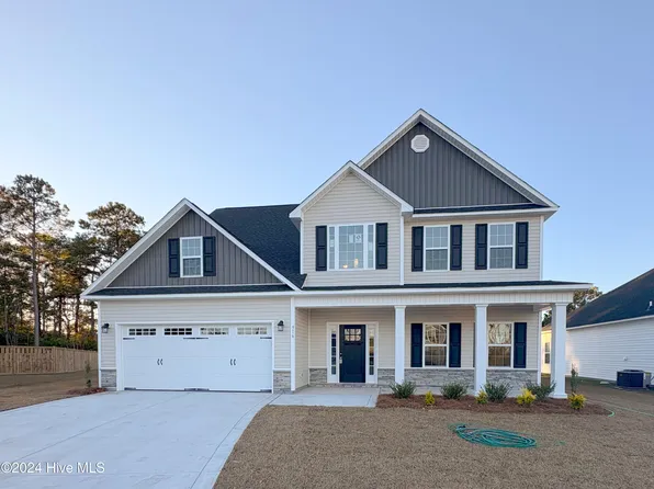 916 Nubble Court, Sneads Ferry, NC 28460