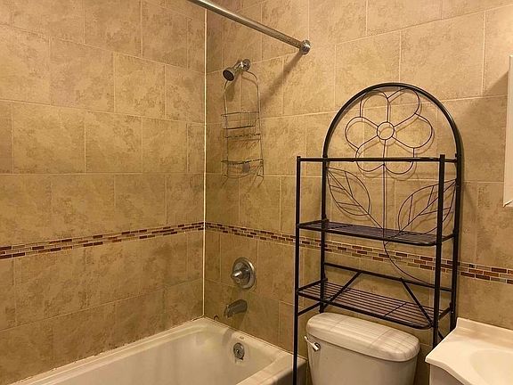 5th image of 211 Himrod St #2