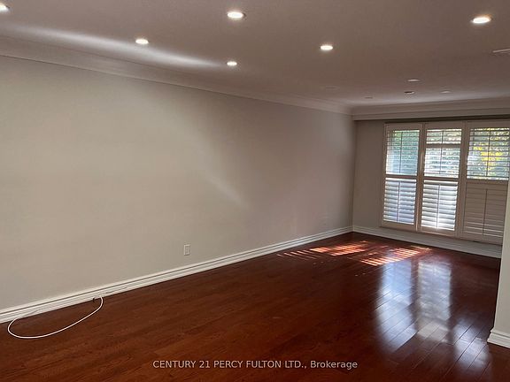 4th image of 380 Tareyton Rd