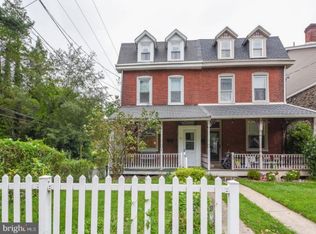 35 E Waverly Rd, Wyncote, PA 19095