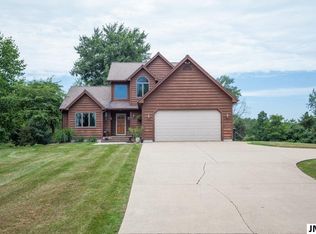 287 N Ridge Rd, Brooklyn, MI 49230