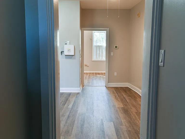 226 Forster St — Photo 12