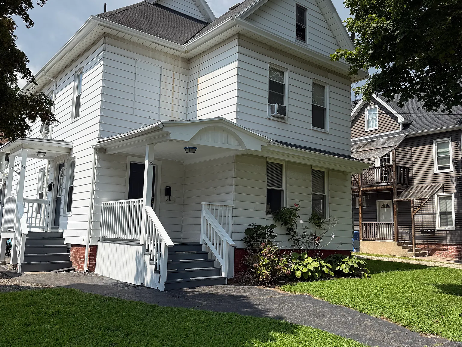 3 bed, $2,350 — Photo 1