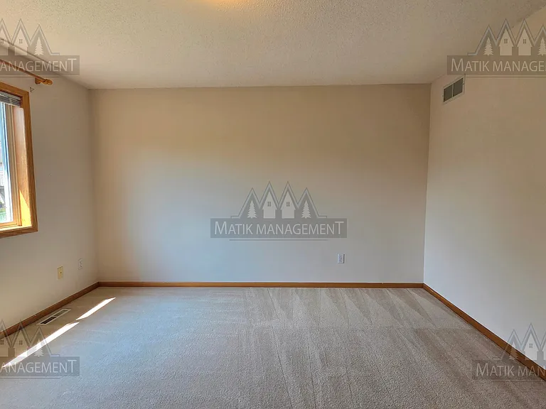 5208 Duvall St NW — Photo 34