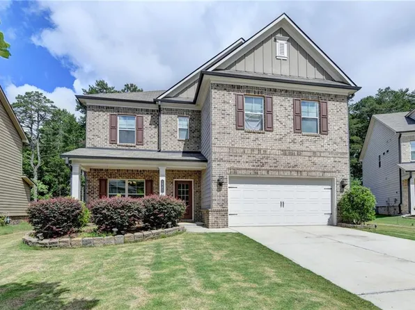 1986 Holman Forest Dr, Hoschton, GA 30548