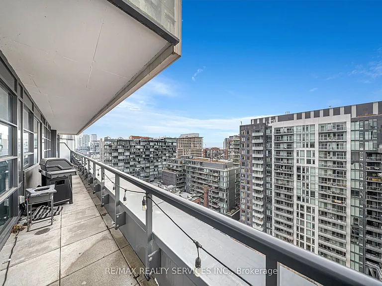 501 Adelaide St W #1404 — Photo 9