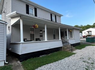 107 South St, Ripley, WV 25271
