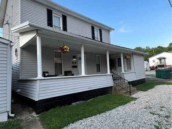 107 South St, Ripley, WV 25271
