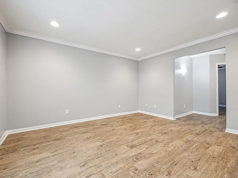 835 Heights — Photo 20