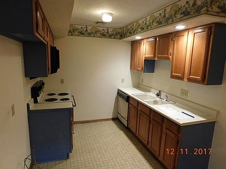 2nd image of 2802 NE 9th St APT B10