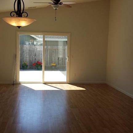 5th image of 1287 N Park Ln