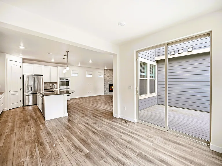 10054 E 59th Ave — Photo 11