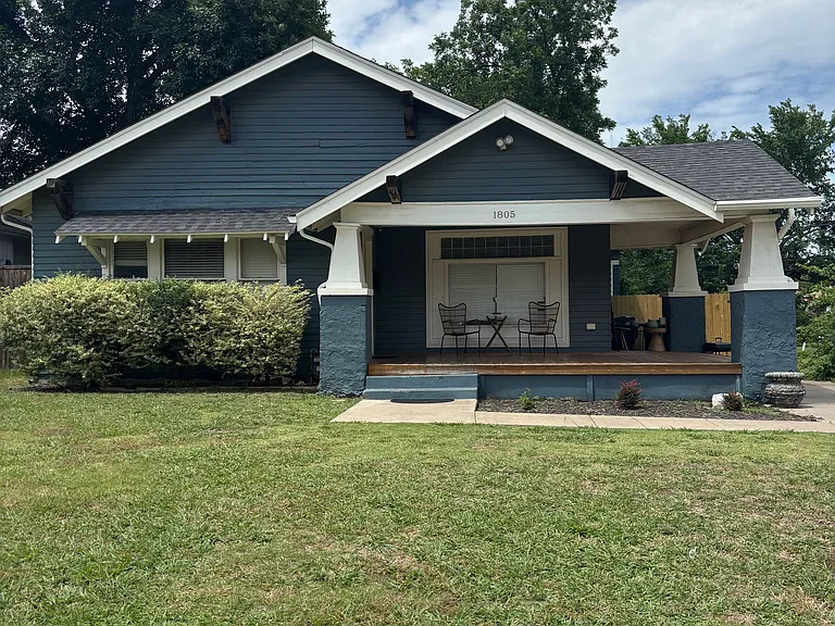 1805 NW 14th St — Photo 1