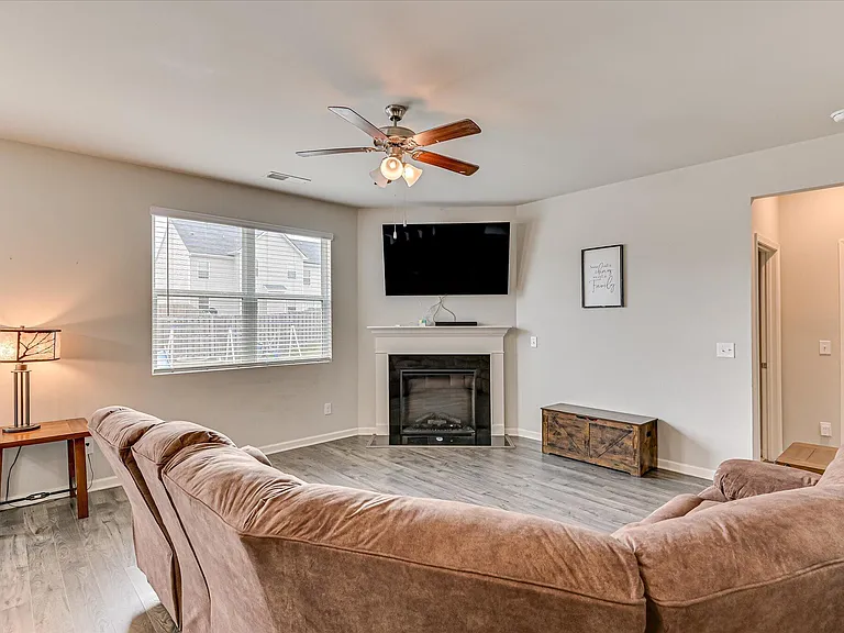 3052 Pepperhill Dr — Photo 7