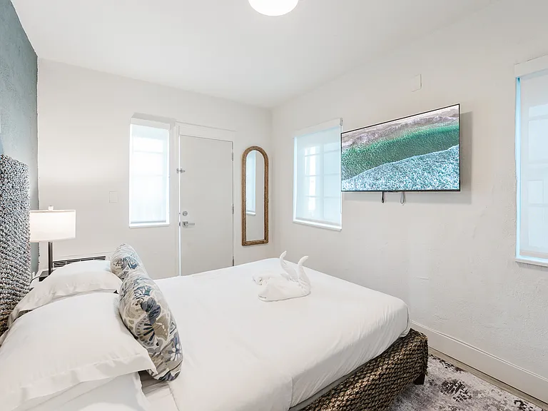 7842 Abbott Ave #7 — Photo 7
