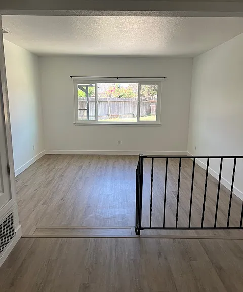 8837 Los Olivas Ct — Photo 16