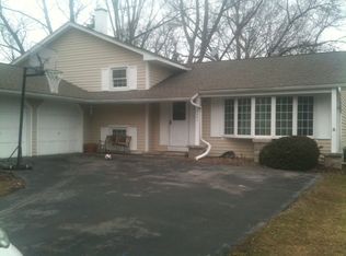 26W440 Blair St, Winfield, IL 60190