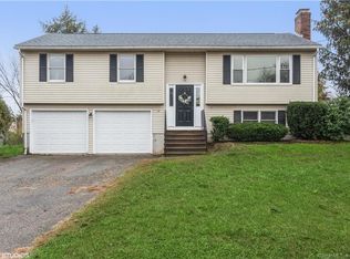 19 Teach St, Enfield, CT 06082