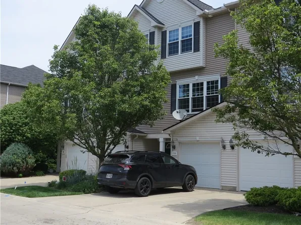 3785 Freedom Pl, Lorain, OH 44053