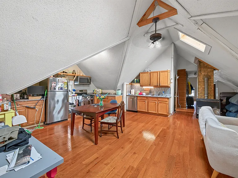 2404 Lyndale Ave S #3 — Photo 2