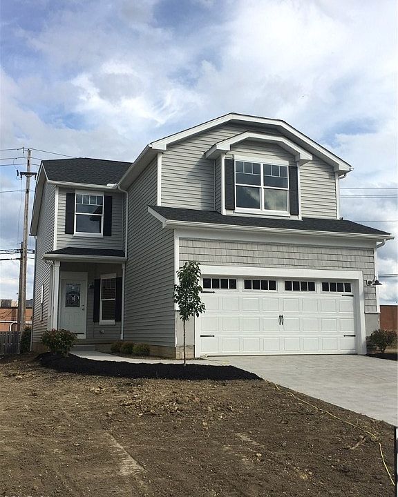 1st image of 1362 Summit Ave