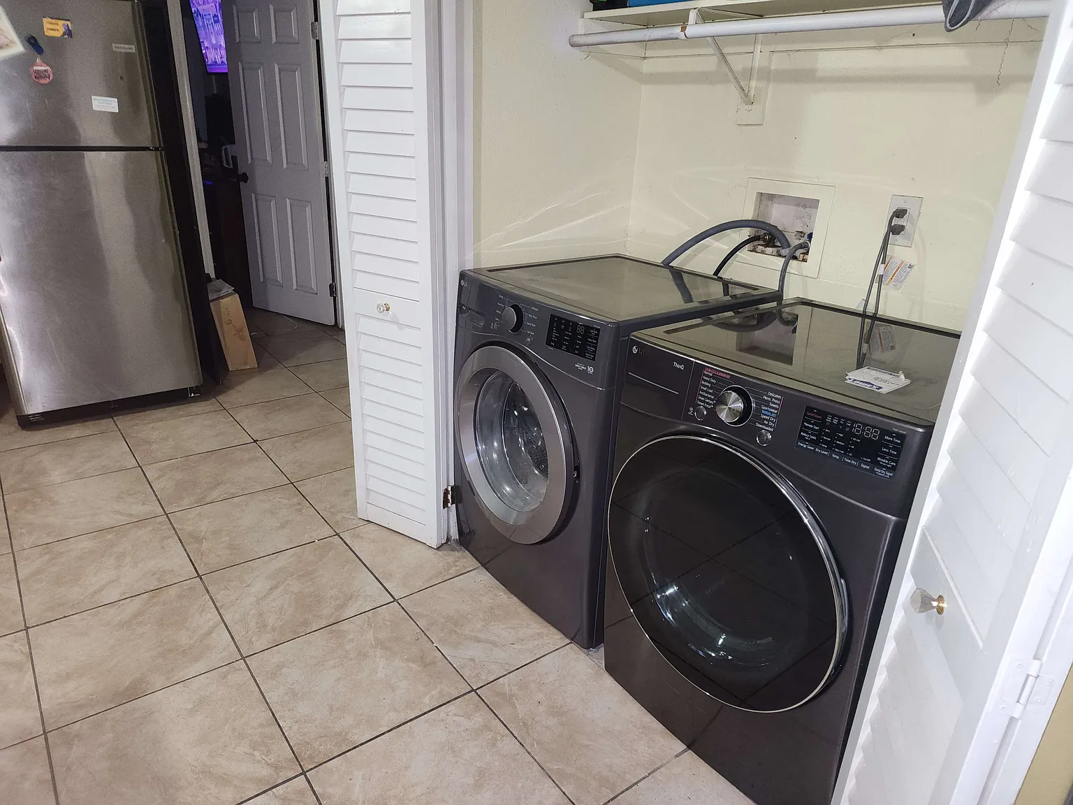 4 bed, 1400 sqft, $3,800 — Photo 1