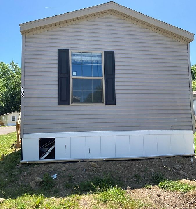 1st image of 2088 E Empire Ave #209