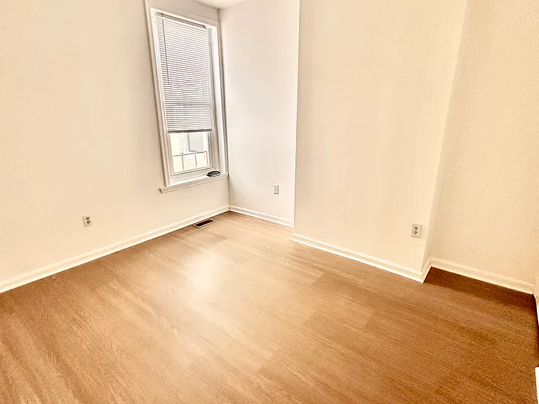 5227 Ridge Ave — Photo 14