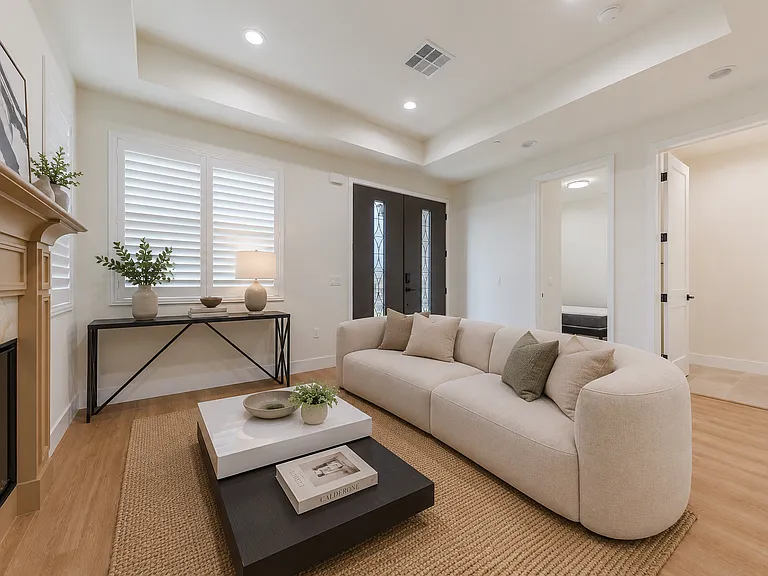 8102 Celito Dr — Photo 2