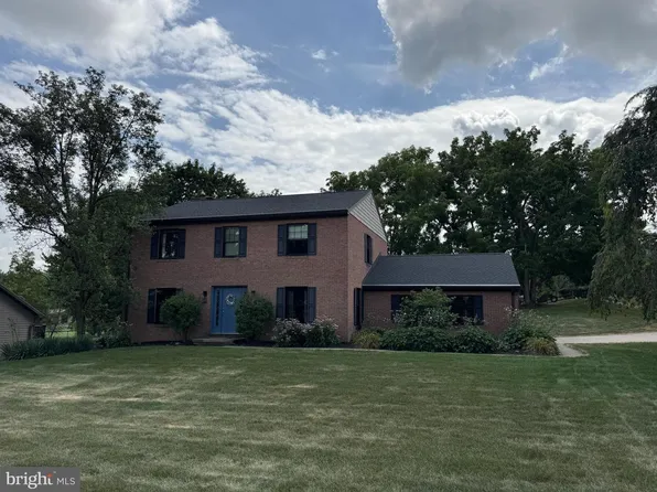 1219 Sandpiper Dr, State College, PA 16801
