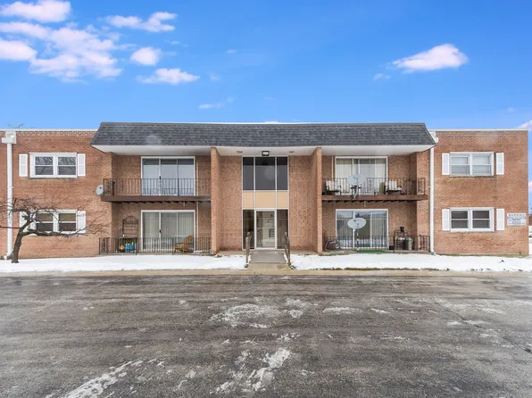 18340 Cherry Creek Dr APT 8, Homewood, IL 60430